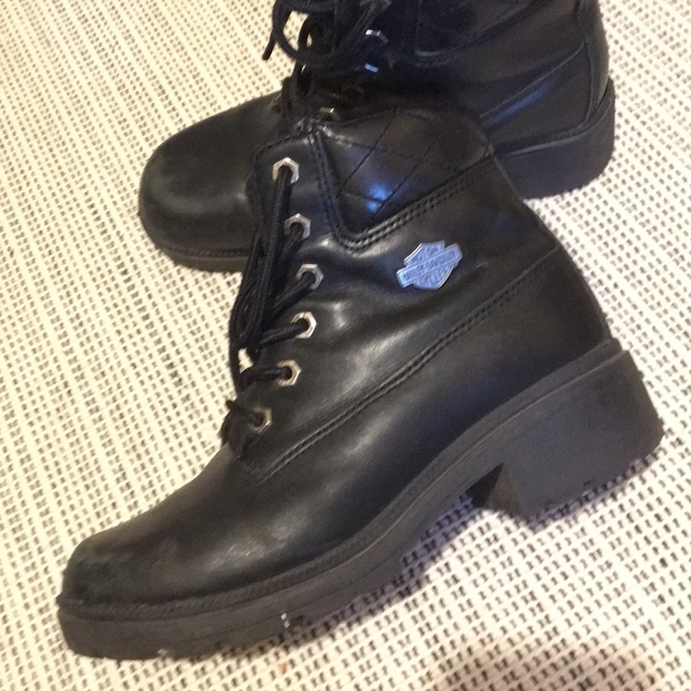 Womens size 6.5 vintage Y2K chunky black leather boots